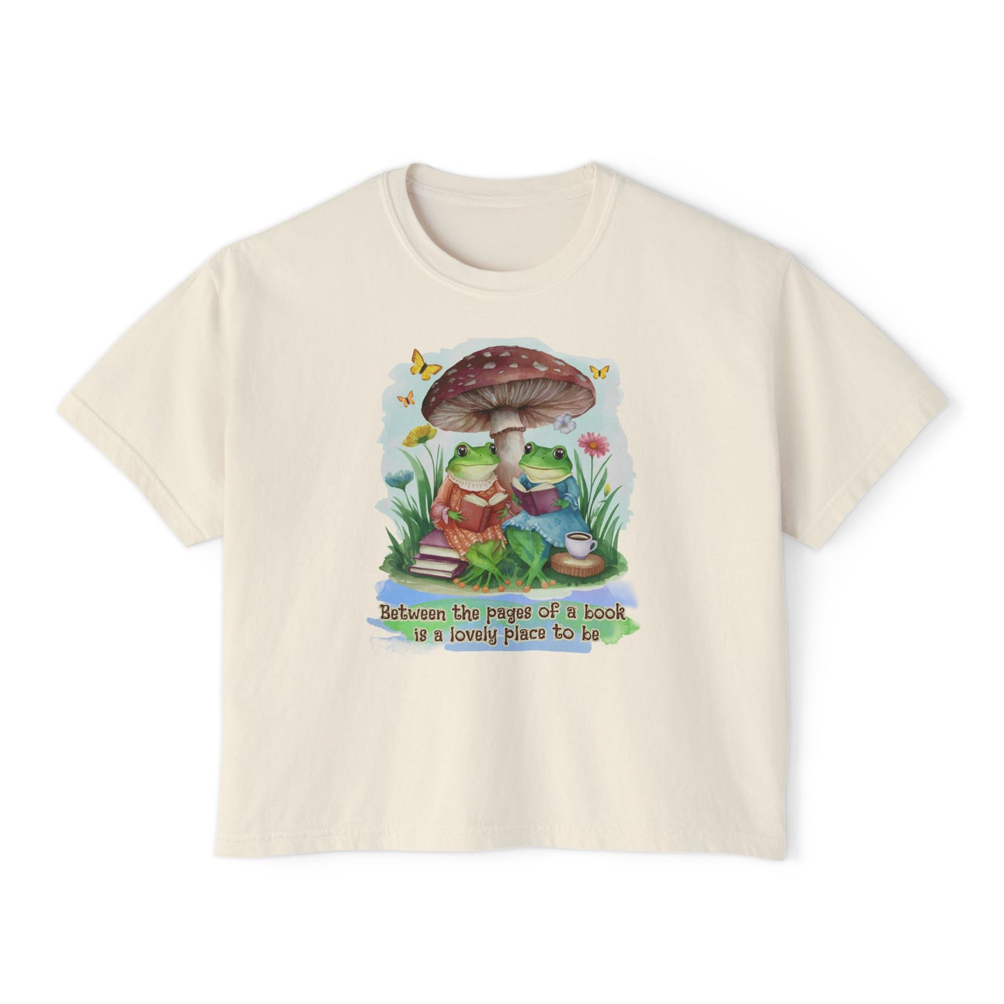 Books Frogs and Mushrooms Reading Aesthetic Comfort Colors Women's Boxy Tee