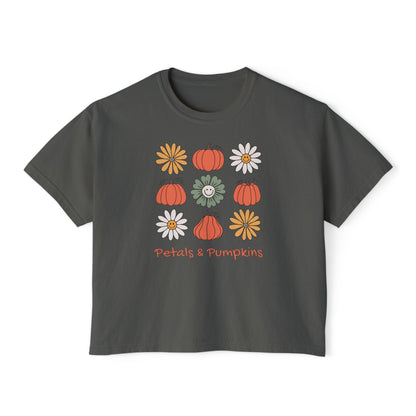 Fall Petals and Pumpkins Comfort Colors Autumn Aesthetic Women's Boxy Tee