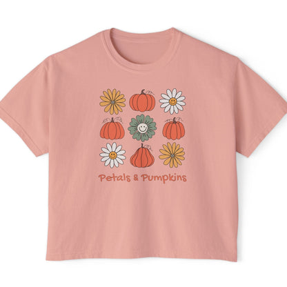 Fall Petals and Pumpkins Comfort Colors Autumn Aesthetic Women's Boxy Tee