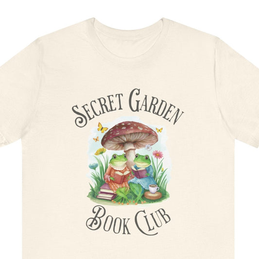 Garden Book Club T-Shirt Gift For Book Lover, Cottage Core Frogs Mushrooms Flowers Butterflies Books, Plus Size, Unisex Short Sleeve Tee